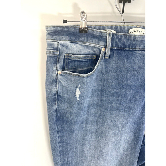 NEW Ava & Viv Women's Blue Jeans Size 22 High-Rise Flare Raw Hem Distressed - Picture 7 of 14